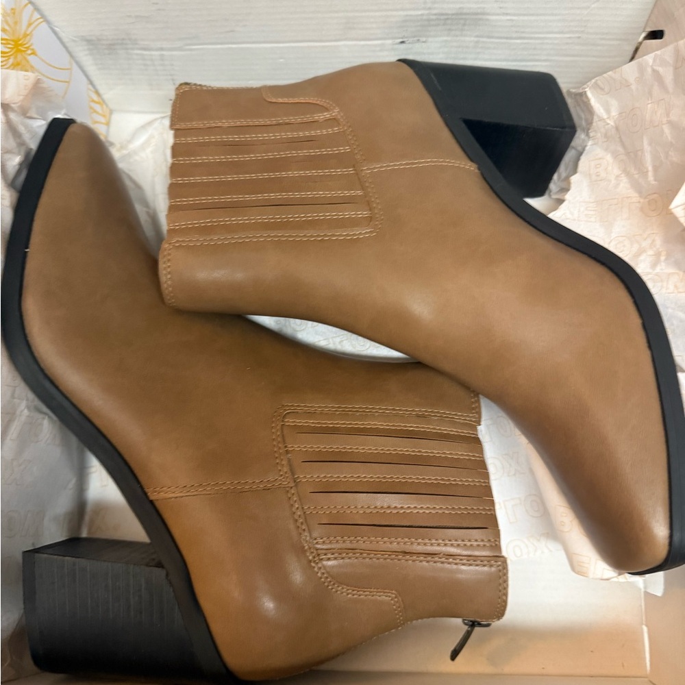 Yellow Box Tan Ankle Boots